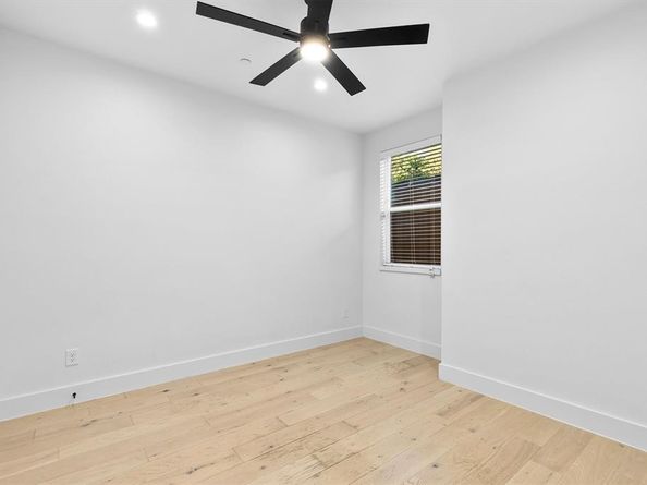 1147 N Madison Avenue  104, Dallas Texas 75208