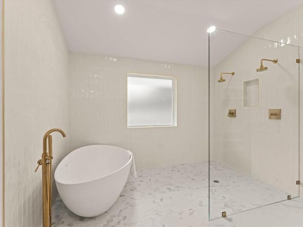 7210  Baxtershire Drive , Dallas Texas 75230