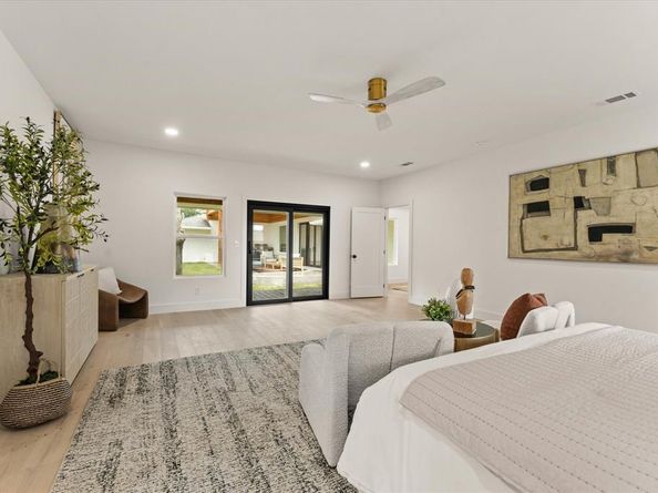 7210  Baxtershire Drive , Dallas Texas 75230