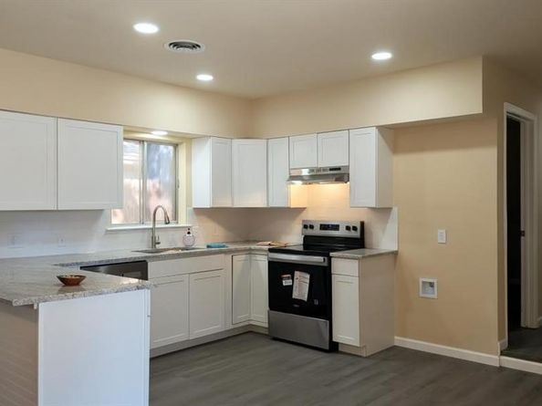 829  Joanna Drive , Hurst Texas 76053