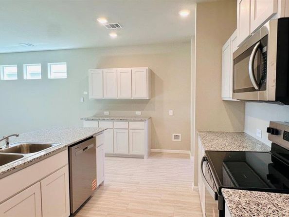 9352  PEAR BUTTE Drive , Fort Worth Texas 76140