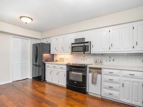 2945  Country Place Circle , Carrollton Texas 75006