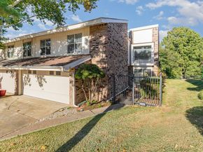 2945  Country Place Circle , Carrollton Texas 75006