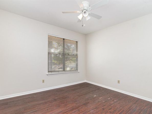 2945  Country Place Circle , Carrollton Texas 75006