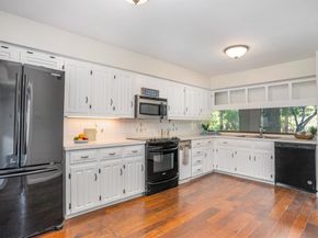 2945  Country Place Circle , Carrollton Texas 75006