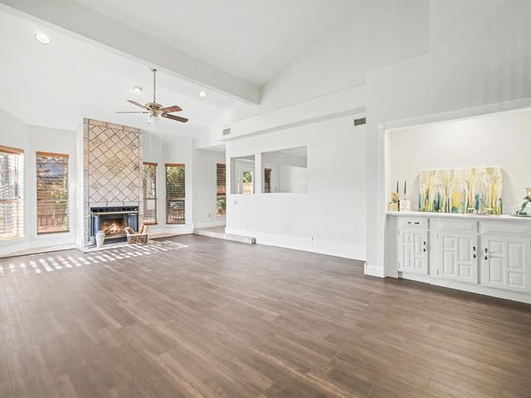 2920  Shady Lake Circle , Carrollton Texas 75006