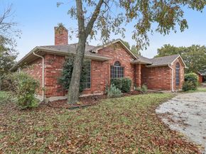 600 N Chattey Road , DeSoto Texas 75115