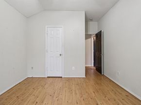 600 N Chattey Road , DeSoto Texas 75115