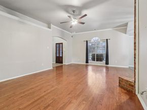 600 N Chattey Road , DeSoto Texas 75115