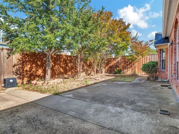 1303  Hillcrest Drive , Allen Texas 75002