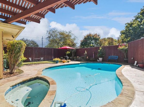 2704  Glenhaven Drive , Plano Texas 75023