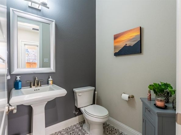 1806  Birds Fort Trail , Arlington Texas 76005