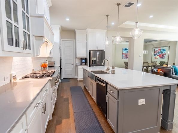 1806  Birds Fort Trail , Arlington Texas 76005