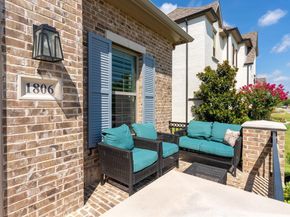 1806  Birds Fort Trail , Arlington Texas 76005