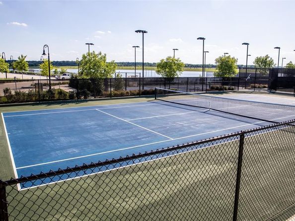 1806  Birds Fort Trail , Arlington Texas 76005