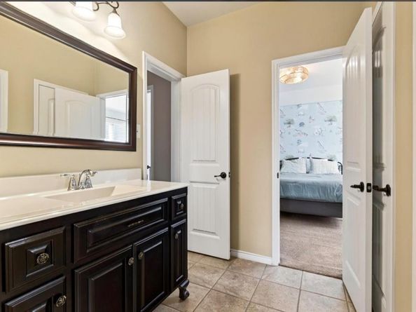 908  Hollowbrook Circle , McKinney Texas 75072