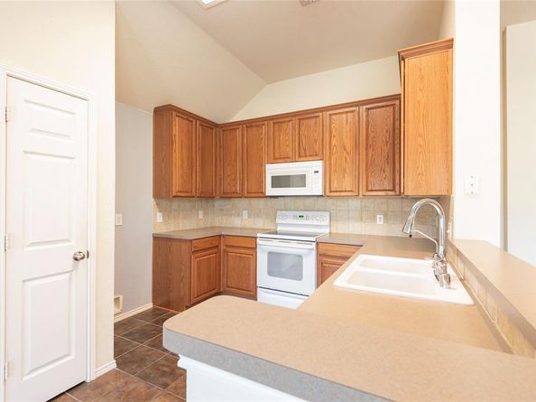 2104  Trinity Lane , McKinney Texas 75072