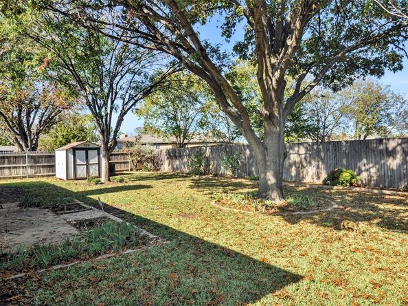 4108  Alicante Avenue , Fort Worth Texas 76133