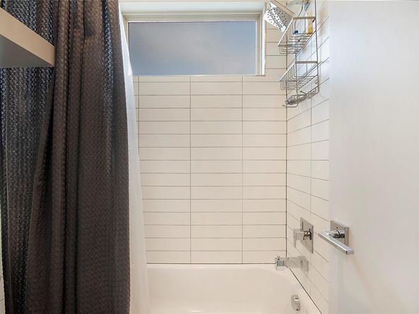 2210  Lola Court , Dallas Texas 75206