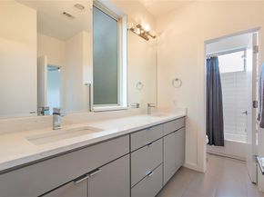 2210  Lola Court , Dallas Texas 75206