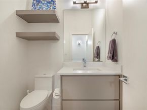 2210  Lola Court , Dallas Texas 75206