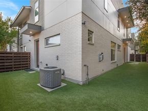 2210  Lola Court , Dallas Texas 75206