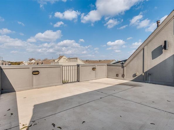 1434  Elevado Drive , Dallas Texas 75212