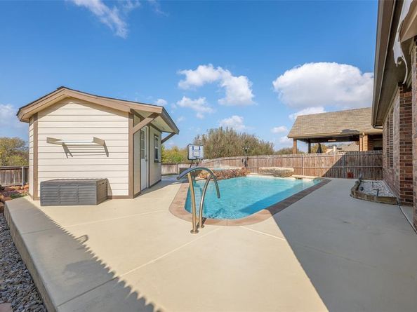 5717  Spirit Lake  , Fort Worth Texas 76179