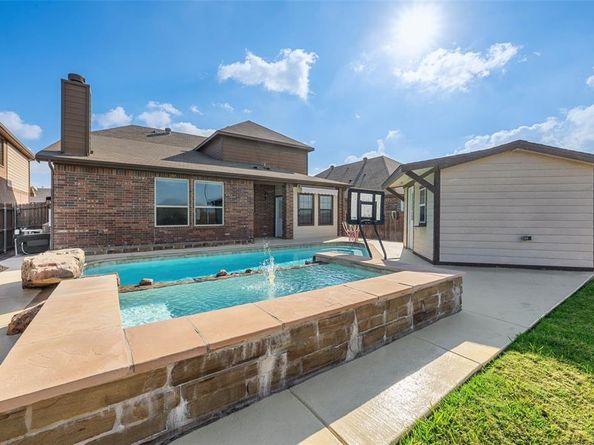 5717  Spirit Lake  , Fort Worth Texas 76179