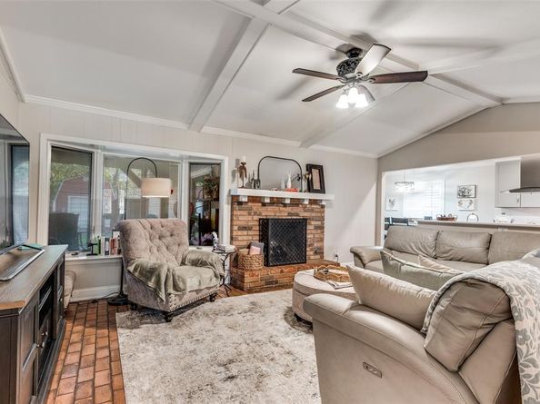 3946  Candlenut Lane , Dallas Texas 75244