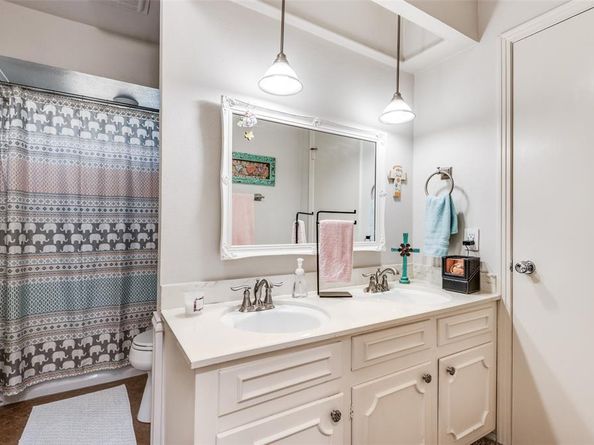 3946  Candlenut Lane , Dallas Texas 75244