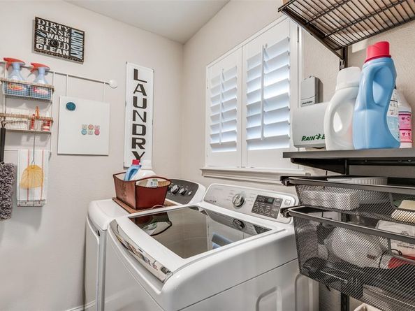 3946  Candlenut Lane , Dallas Texas 75244