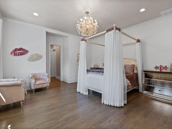 6618  Belmead Drive , Dallas Texas 75230