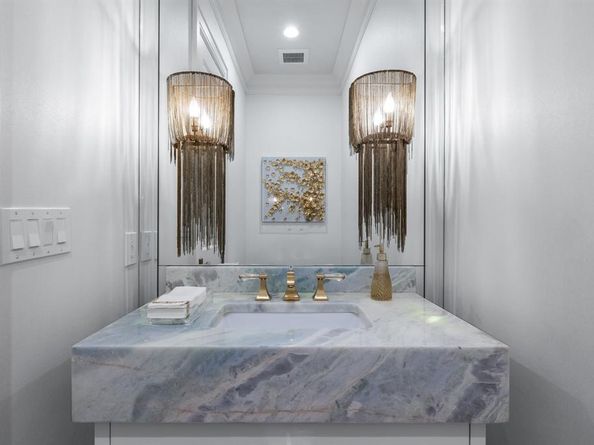 6618  Belmead Drive , Dallas Texas 75230