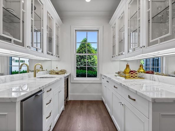 6618  Belmead Drive , Dallas Texas 75230