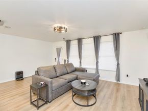 115  Tiger Trail , Cedar Hill Texas 75104