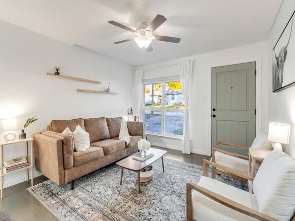 9115  Boundbrook Avenue , Dallas Texas 75243