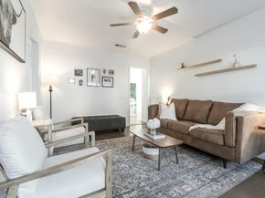 9115  Boundbrook Avenue , Dallas Texas 75243