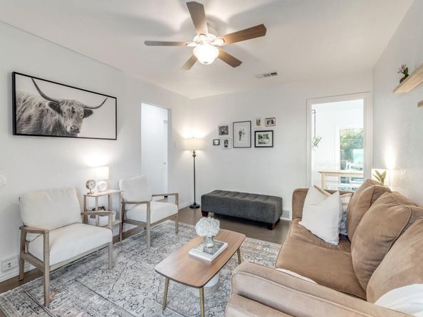 9115  Boundbrook Avenue , Dallas Texas 75243