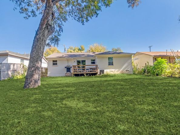 9115  Boundbrook Avenue , Dallas Texas 75243