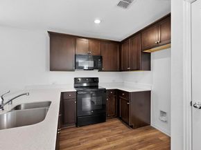 9206  Marilyn Place , Dallas Texas 75227