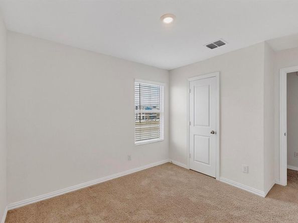 9206  Marilyn Place , Dallas Texas 75227