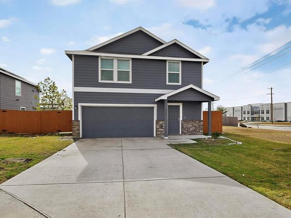 9206  Marilyn Place , Dallas Texas 75227