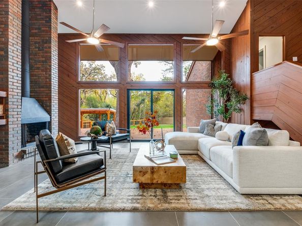 3974  Lost Creek Drive , Dallas Texas 75224