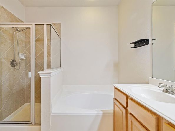 705  Chestnut Hill Drive , Allen Texas 75013