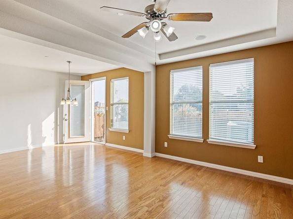 705  Chestnut Hill Drive , Allen Texas 75013