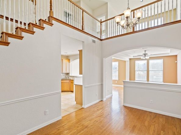 705  Chestnut Hill Drive , Allen Texas 75013