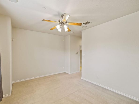 705  Chestnut Hill Drive , Allen Texas 75013