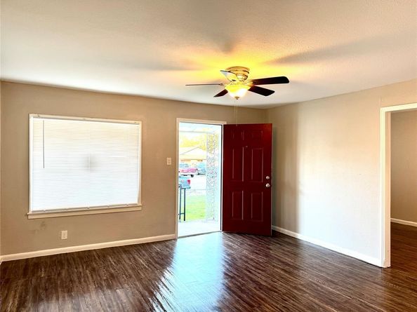 5433  Houghton Avenue , Fort Worth Texas 76107