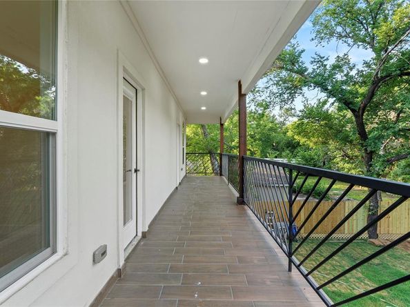 4128  Pluto Street , Dallas Texas 75212